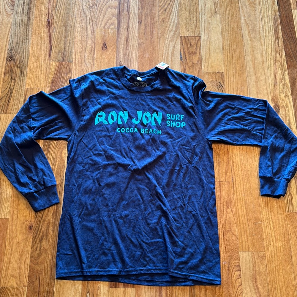 Ron Jon Surf Shop long sleeve NWT Size L non smoking no holes navy blue